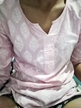 Snapshot of Sx-Maniya chatting on 04.21.26 Sx-Maniya online show from 04.21.26