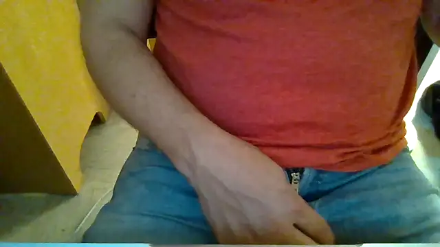 Snapshot of xTurnleftx chatting on 06.06.26 xTurnleftx online show from 06.06.26