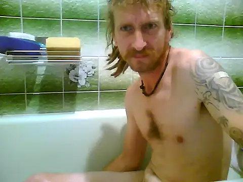 Snapshot of KokosMartin chatting on 09.12.25 KokosMartin online show from 09.12.25