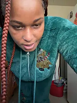 Snapshot of yummy0322 chatting on 12.20.25 yummy0322 online show from 12.20.25