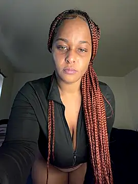 Snapshot of yummy0322 chatting on 12.22.25 yummy0322 online show from 12.22.25