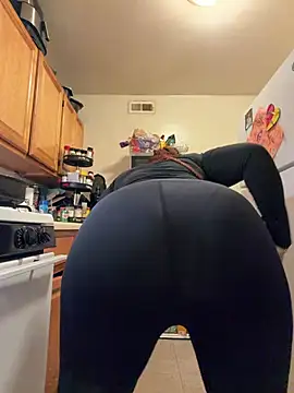 Snapshot of yummy0322 chatting on 01.13.26 yummy0322 online show from 01.13.26