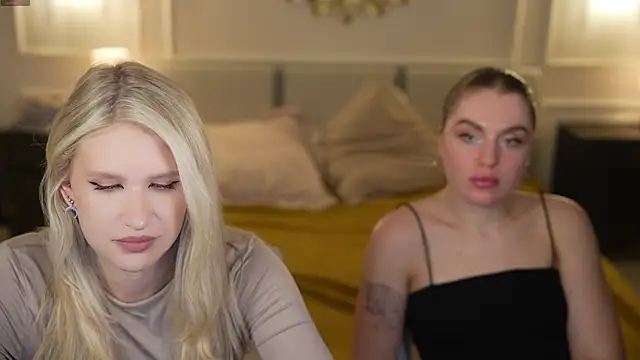 Snapshot of Scarlett_Sweet054 chatting on 10.03.25 Scarlett Sweet054 online show from 10.03.25