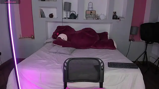 Camila Rivers online show from 04.16.26