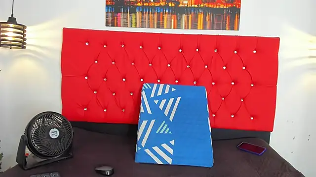 carolinacrus01 online show from 11.09.25