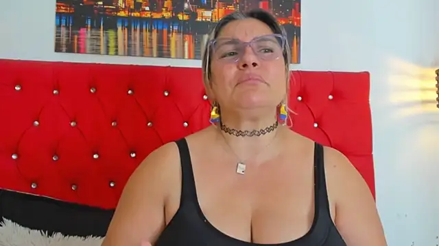 carolinacrus01 online show from 03.31.26