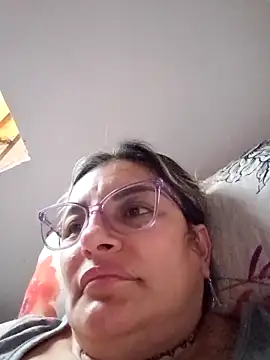 carolinacrus01 online show from 04.01.26