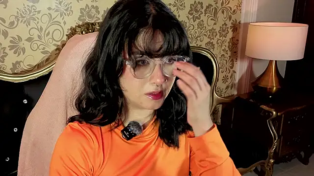 LiLLiAnderson online show from 04.14.26