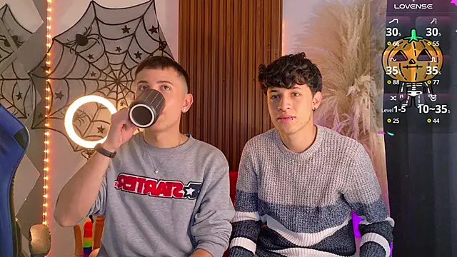 Axel  Evans online show from 10.08.25