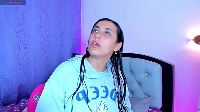 my aleja  online show from 04.07.26