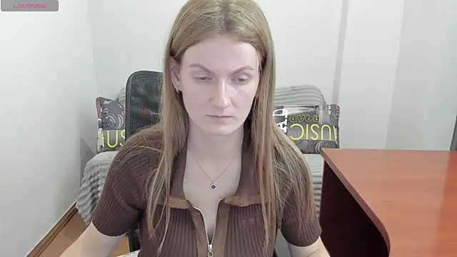 Snapshot of Alisha_Skyes chatting on 07.10.26 Alisha Skyes online show from 07.10.26