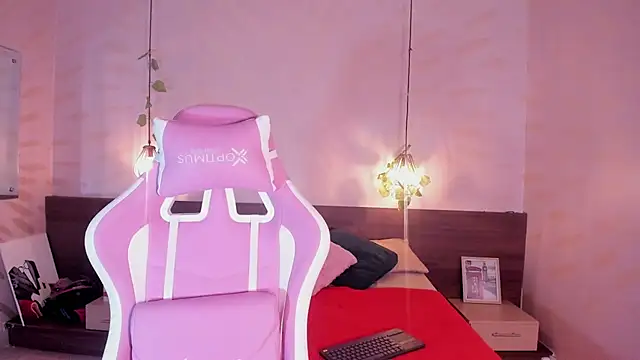 daphne courtis online show from 09.22.25