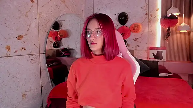 daphne courtis online show from 10.12.25