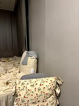 haiyan125216 online show from 10.04.25