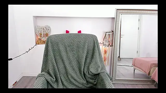 Snapshot of Arya_Lexy chatting on 09.25.25 Arya Lexy online show from 09.25.25