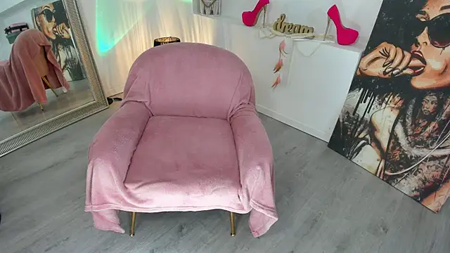 Snapshot of Arya_Lexy chatting on 10.31.25 Arya Lexy online show from 10.31.25