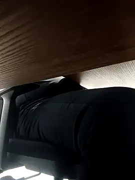 Snapshot of Yaman_33 chatting on 11.27.25 Yaman 33 online show from 11.27.25