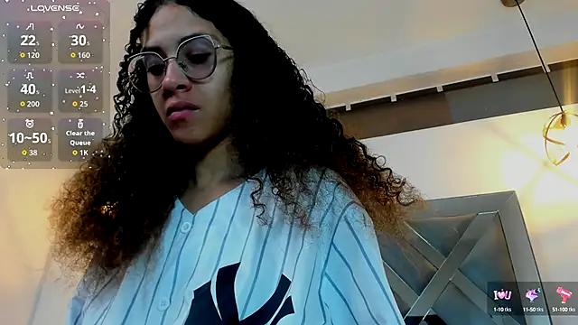 Hanna Cornee  online show from 10.04.25