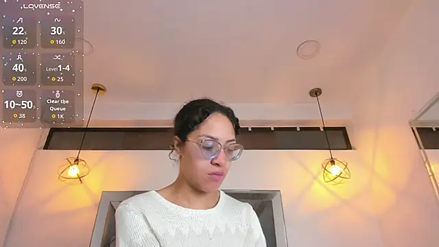 Hanna Cornee  online show from 01.15.26