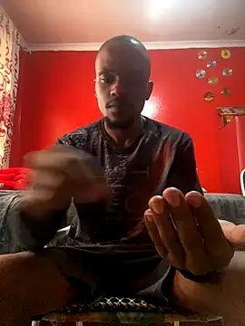 Snapshot of BaggyDirt chatting on 11.11.25 BaggyDirt online show from 11.11.25