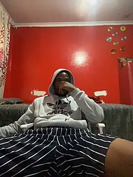 Snapshot of BaggyDirt chatting on 11.16.25 BaggyDirt online show from 11.16.25