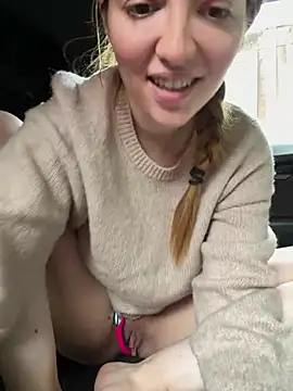 Snapshot of FayeFlame chatting on 05.11.26 FayeFlame online show from 05.11.26