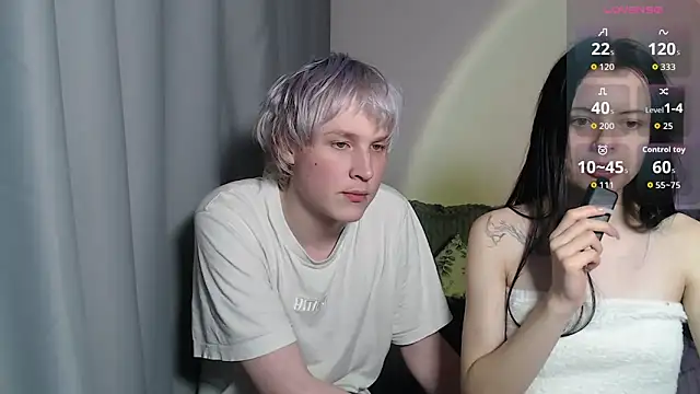 Snapshot of ChrisBumber chatting on 11.08.25 ChrisBumber online show from 11.08.25