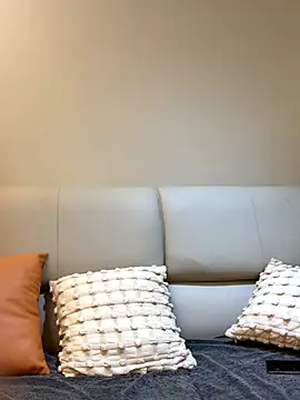 Snapshot of Lexiluv1 chatting on 12.14.25 Lexiluv1 online show from 12.14.25