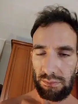 Snapshot of Hhhfgdrukkgfyy chatting on 11.05.25 Hhhfgdrukkgfyy online show from 11.05.25