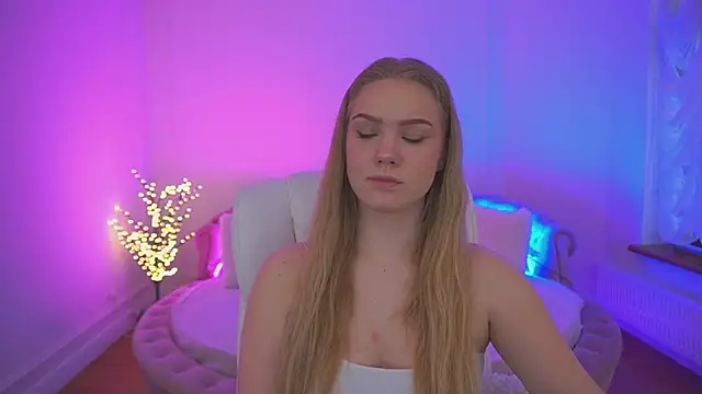 Snapshot of CelesteNoir chatting on 02.18.26 CelesteNoir online show from 02.18.26