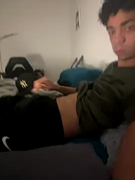 Snapshot of Ryan_12xX chatting on 09.27.25 Ryan 12xX online show from 09.27.25