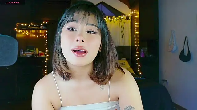 Shisuku Sophi online show from 03.22.26