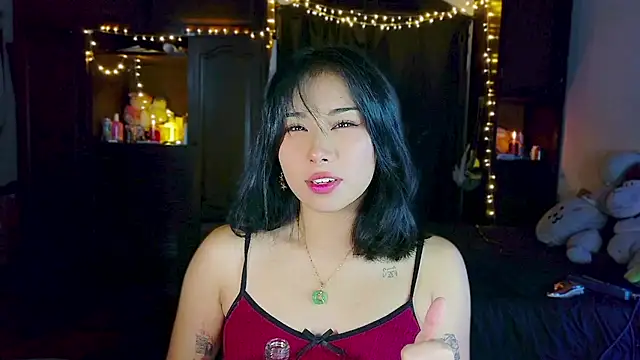 Shisuku Sophi online show from 06.03.26