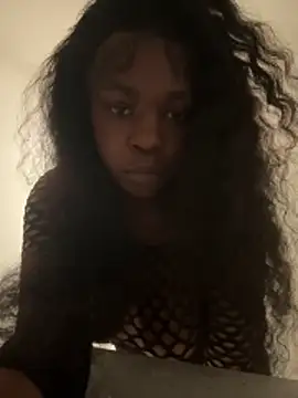 Freakyshiestyyy online show from 12.19.25