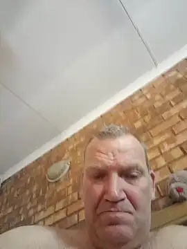 wallacelegend online show from 10.28.25