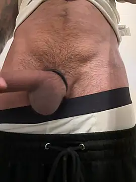 Snapshot of Carlosbigz chatting on 05.29.26 Carlosbigz online show from 05.29.26