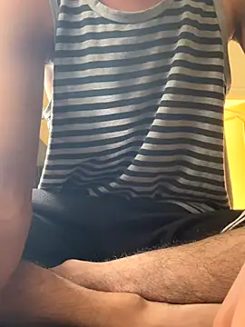 Snapshot of hyderabadii_boi chatting on 09.25.25 hyderabadii boi online show from 09.25.25