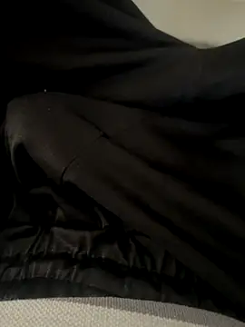 Snapshot of hyderabadii_boi chatting on 12.14.25 hyderabadii boi online show from 12.14.25