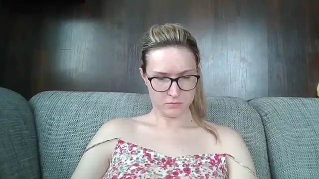 Snapshot of Jugira chatting on 06.10.26 Jugira online show from 06.10.26