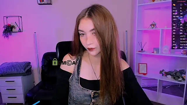 Snapshot of barbara_crazy chatting on 11.18.25 barbara crazy online show from 11.18.25