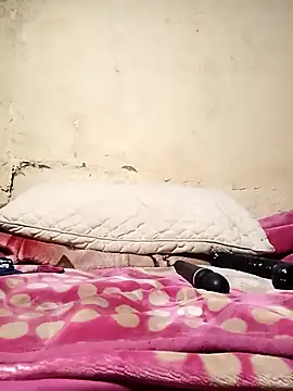 Snapshot of RFeltomWhitJ chatting on 09.09.25 RFeltomWhitJ online show from 09.09.25