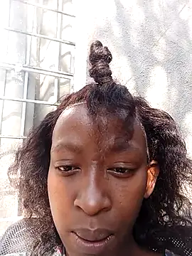 Snapshot of RFeltomWhitJ chatting on 09.21.25 RFeltomWhitJ online show from 09.21.25