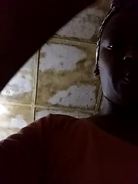 Snapshot of RFeltomWhitJ chatting on 09.22.25 RFeltomWhitJ online show from 09.22.25