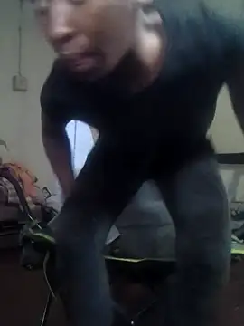 Snapshot of RFeltomWhitJ chatting on 10.12.25 RFeltomWhitJ online show from 10.12.25