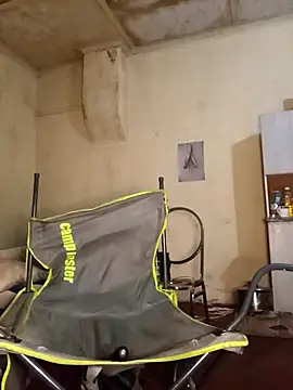 Snapshot of RFeltomWhitJ chatting on 10.21.25 RFeltomWhitJ online show from 10.21.25