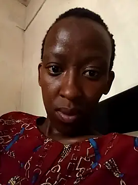 Snapshot of RFeltomWhitJ chatting on 10.28.25 RFeltomWhitJ online show from 10.28.25