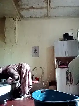 Snapshot of RFeltomWhitJ chatting on 11.18.25 RFeltomWhitJ online show from 11.18.25