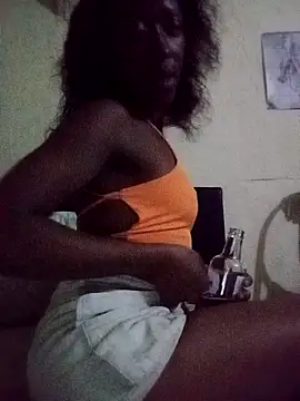 Snapshot of RFeltomWhitJ chatting on 11.22.25 RFeltomWhitJ online show from 11.22.25