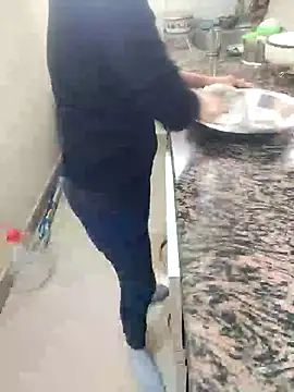 Pihu Chopra online show from 12.14.25