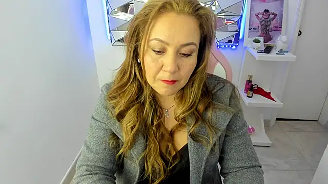 camixxx m online show from 12.04.25